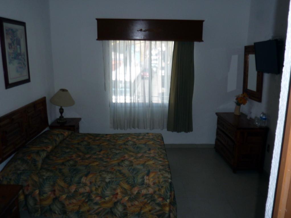 Hotel Bajo El Volcan Κουερναβάκα Εξωτερικό φωτογραφία